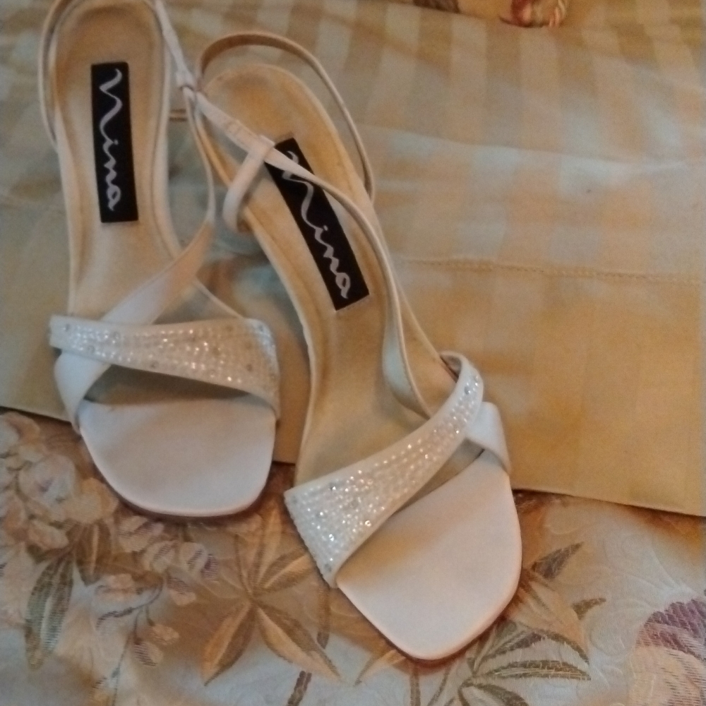 Pretty cream Nina dress shoes with subtle beading